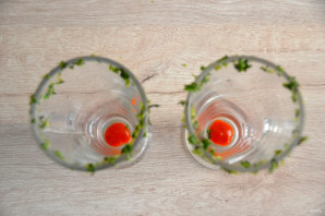 Безалкогольная "Кровавая мэри" Безалкогольная "Кровавая мэри"