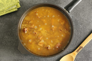 Каша с машем, рисом и мясом