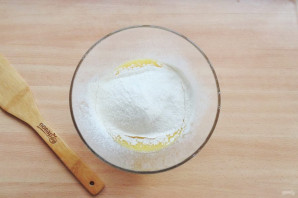 Пирог "Цветок" из дрожжевого теста