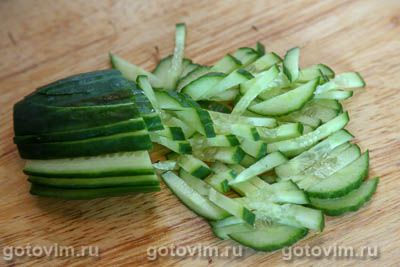 Салат из свеклы и огурцов с горчичной заправкой Салат из свеклы и огурцов с горчичной заправкой