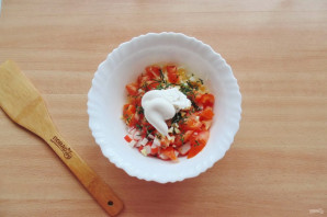 Салат с крабовыми палочками за 5 минут