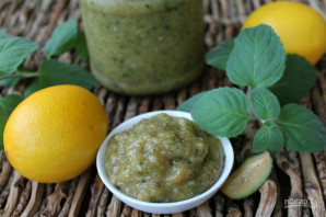 Фейхоа с лимоном и сахаром Фейхоа с лимоном и сахаром