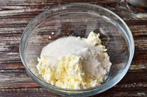 Творожно-шоколадный десерт с бананом