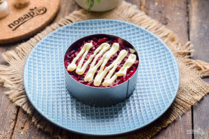 Овощной слоеный салат с майонезом