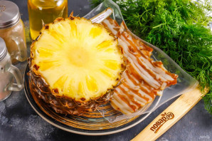 Ананас в беконе