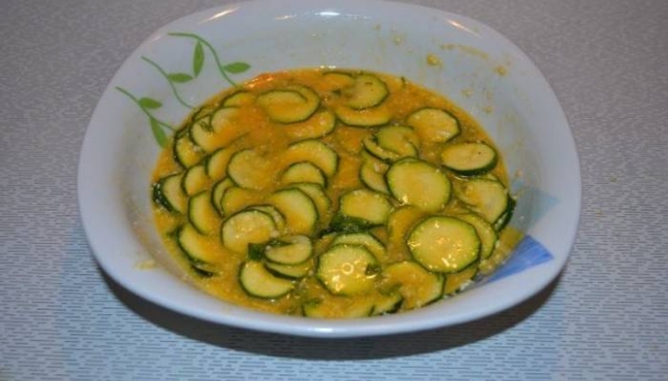 Омлет на сковороде с сыром — 5 рецептов с овощами
Омлет на сковороде с сыром — 5 рецептов с овощами