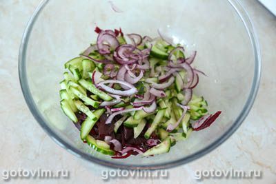 Салат из свеклы и огурцов с горчичной заправкой Салат из свеклы и огурцов с горчичной заправкой