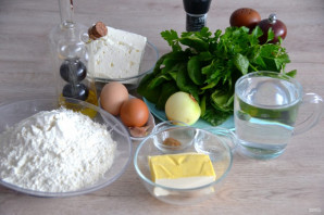 Пирог со шпинатом и брынзой