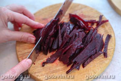 Салат из свеклы и огурцов с горчичной заправкой Салат из свеклы и огурцов с горчичной заправкой