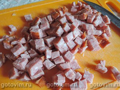 Сырный суп с колбасой