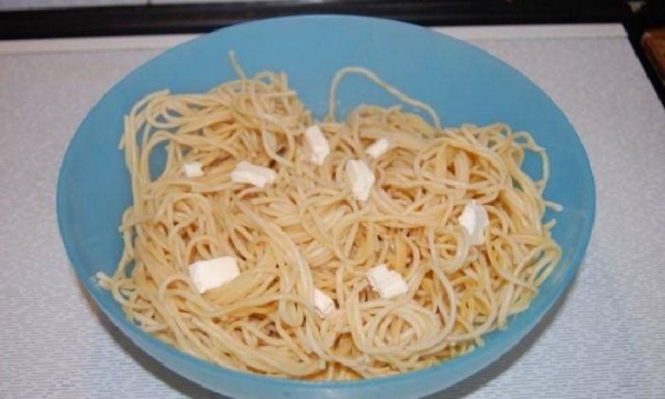 
Омлет с сыром на сковороде &mdash; 7 пошаговых рецептов с добавками с фотографиями	