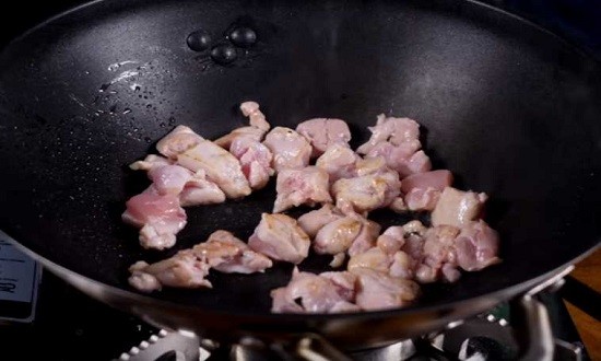 
Как приготовить жареный рис с овощами и яйцом на сковороде вкусно по простым рецептам	