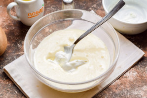 Пирог с киви на сметане