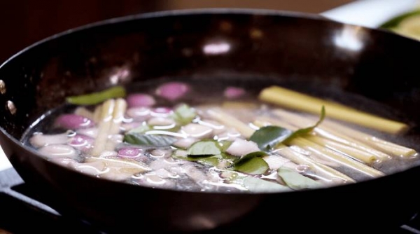 
Том Ям &mdash; простой рецепт в домашних условиях с креветками	