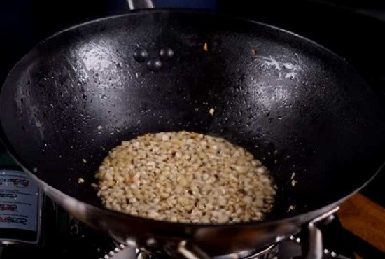 
Как приготовить жареный рис с овощами и яйцом на сковороде вкусно по простым рецептам	