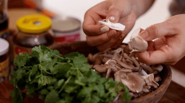 
Том Ям &mdash; простой рецепт в домашних условиях с креветками	