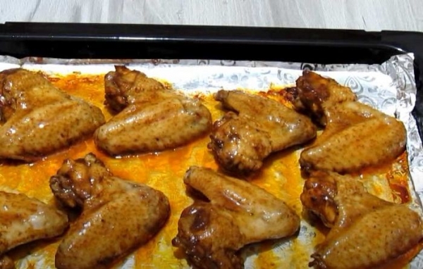 
Куриные крылышки с корочкой в духовке &mdash; 5 рецептов с фотографиями	