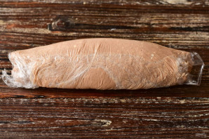 Творожно-шоколадный десерт с бананом