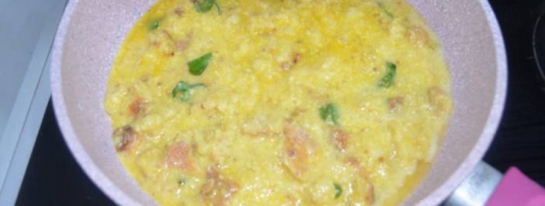 
Омлет на сковороде с молоком и сыром &mdash; 5 простых рецептов с фото	