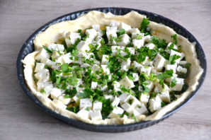 Пирог со шпинатом и брынзой