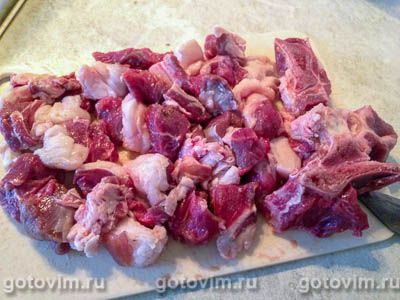 Баранина в мультиварке, тушенная с тыквой и картофелем