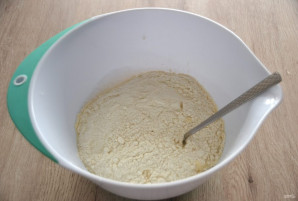 Пирог со шпинатом и брынзой