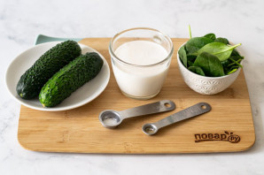 Смузи из огурца и кефира