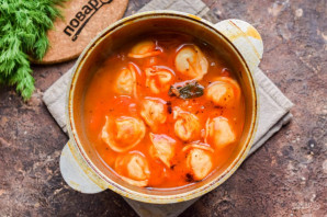 Суп с пельменями по-узбекски Суп с пельменями по-узбекски