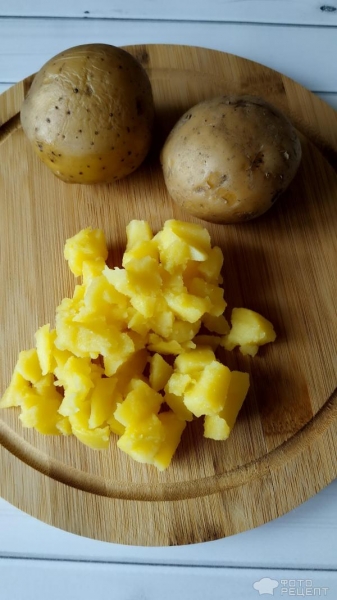 Рецепт: Салат из весенних овощей - ветчиной и запахом весны.