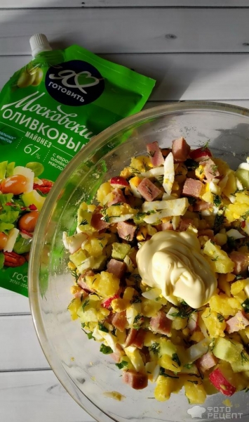 Рецепт: Салат из весенних овощей - ветчиной и запахом весны.