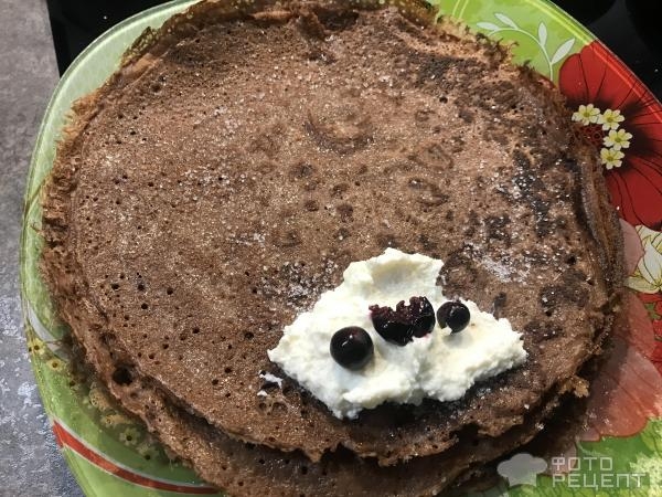 Рецепт: Шоколадные блины с творогом - нежные, ванильно-шоколадные