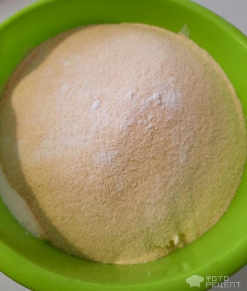 Рецепт: Творожно-сырная лепешка - Очень быстрая лепешка или ленивая коврижка из творога с сыром. Похоже на хачапури