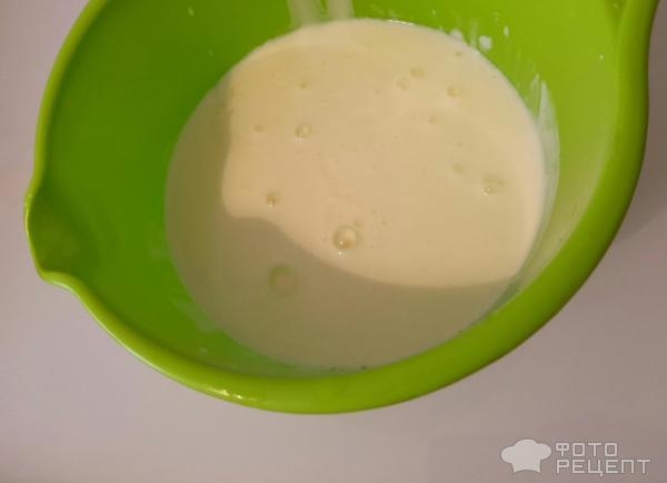 Рецепт: Творожно-сырная лепешка - Очень быстрая лепешка или ленивая коврижка из творога с сыром. Похоже на хачапури