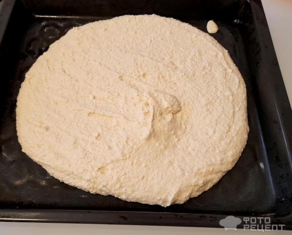 Рецепт: Творожно-сырная лепешка - Очень быстрая лепешка или ленивая коврижка из творога с сыром. Похоже на хачапури