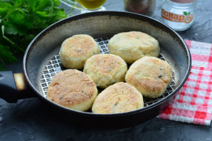 Котлеты с солеными огурцами