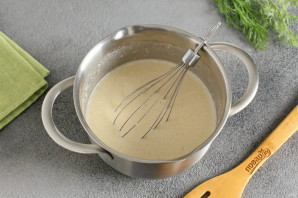 Блинный торт со шпротами