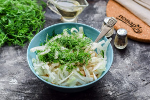 Салат из рыбных консервов с фасолью