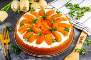 Сметанный торт с вареньем