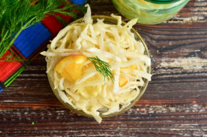 Квашеная капуста с апельсином