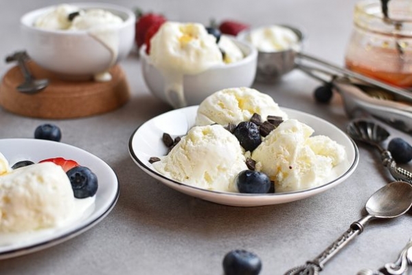 Мороженое из сливок и сгущенки Мороженое из сливок и сгущенки