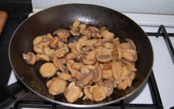 
Пицца в духовке &mdash; рецепты начинки в домашних условиях	