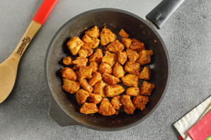 Паприкаш из индейки Паприкаш из индейки