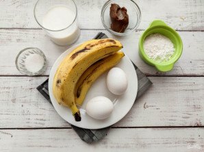 Блинный торт со сгущенкой и бананами Блинный торт со сгущенкой и бананами