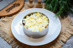 Слоеный салат с тунцом и картофелем Слоеный салат с тунцом и картофелем