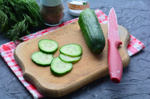 Бутерброды с рикоттой и красной рыбой