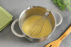 Блинный торт со шпротами