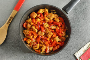 Паприкаш из индейки Паприкаш из индейки