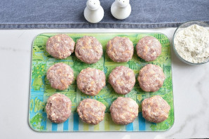 Биточки с сыром