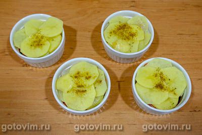 Порционная картофельная запеканка с мясом в формочках