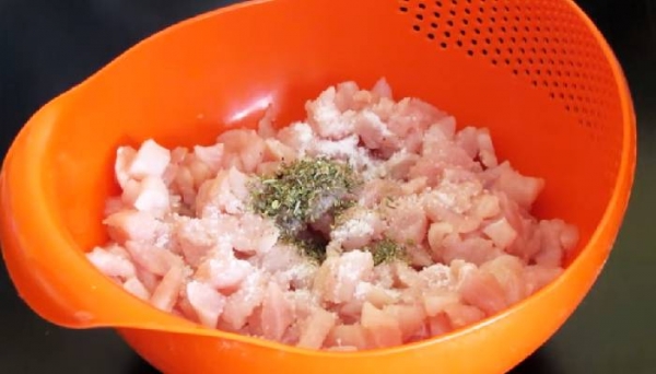 
Куриные рубленные котлеты &mdash; самые вкусные рецепты на сковороде	